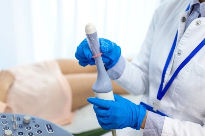 Bác sĩ sẽ chỉ định các xét nghiệm và siêu âm cần thiết