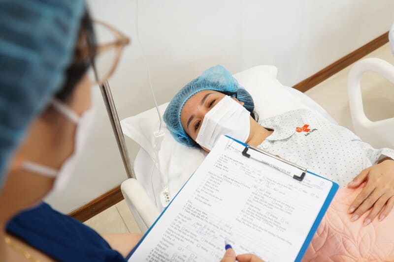 Dịch vụ chăm sóc tận tâm giúp thai phụ được hỗ trợ chu đáo và thoải mái khi thăm khám