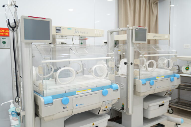 Lồng ấp trẻ sơ sinh
JW-i3000